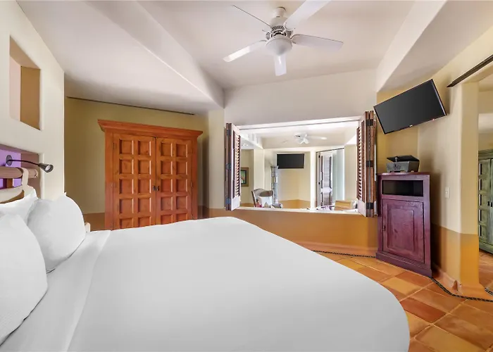 Hilton Grand Vacations Club 4* Zihuatanejo